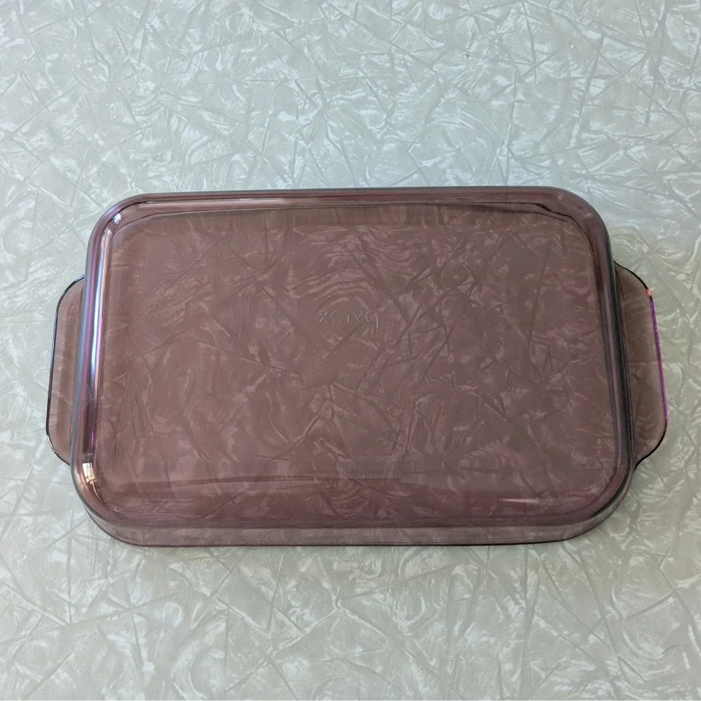 Pyrex Vintage Amethyst Glass Baking Dish 232-R 2Qt 2L 11x7x1.5 Purple
